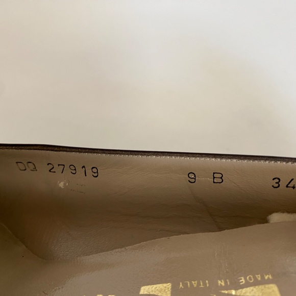 Ferragamo Women's Shoes - Picture 4 of 5